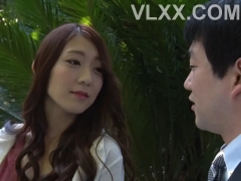 Hai người vợ dâm và anh chồng may mắn