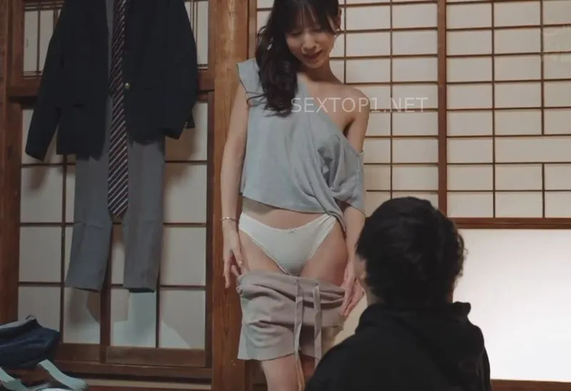 Về quê chăm sóc bố chồng yêu, bồn chứa tinh của anh trai tìm đến cậu em gã chồng vì dam dang lâu ngày